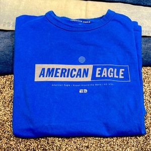 Mens long sleeved AE shirt. Washed and worn 1 time Royal Blue